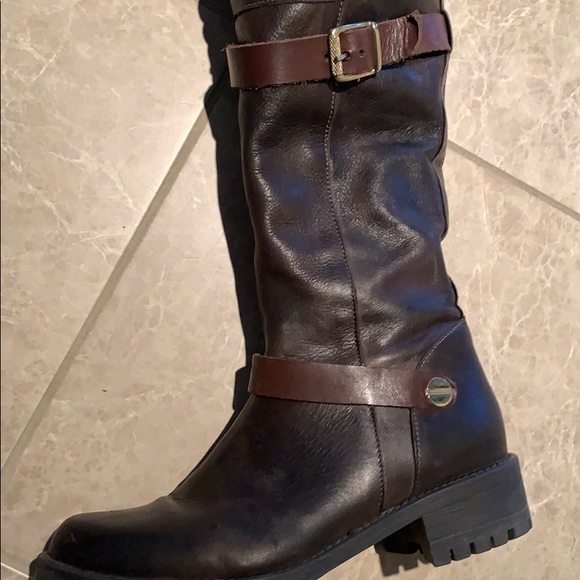 Gorgeous brown boots - Picture 1 of 3